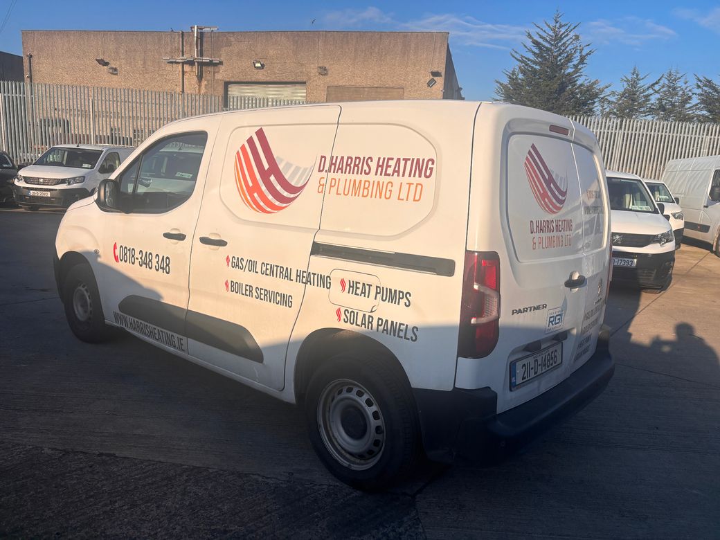 2021 Peugeot Partner