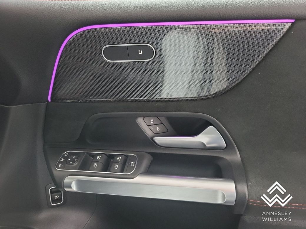 2023 Mercedes-Benz GLB Class