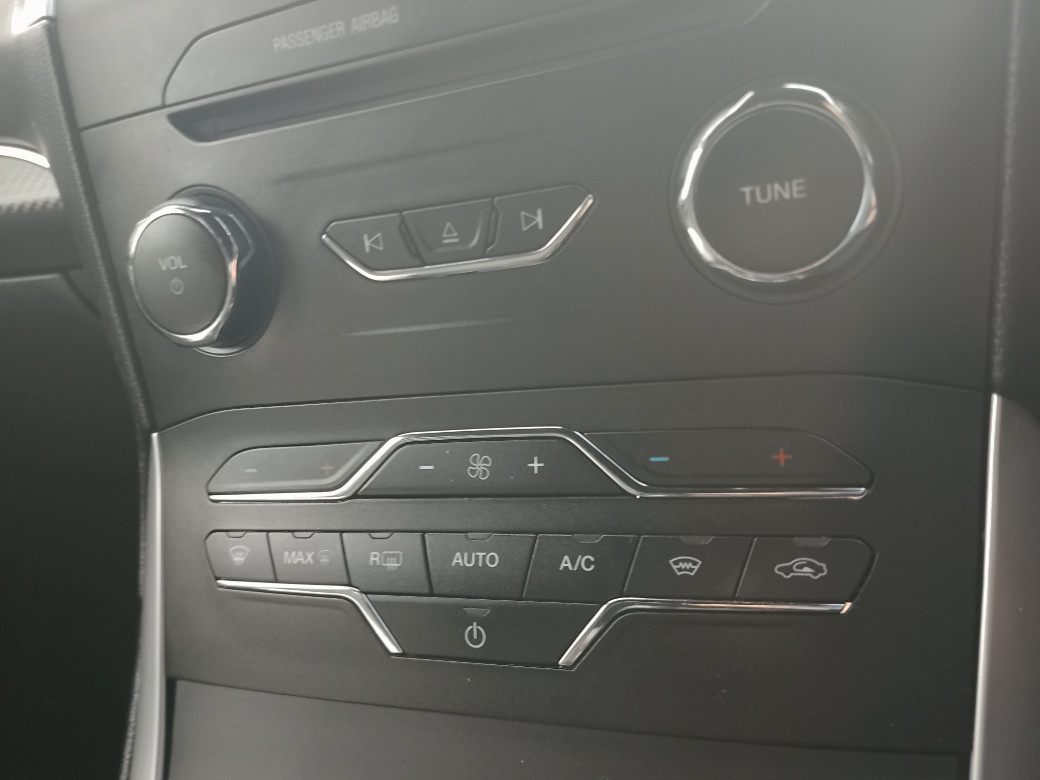 2019 Ford S-Max