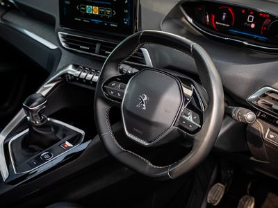 2021 Peugeot 5008