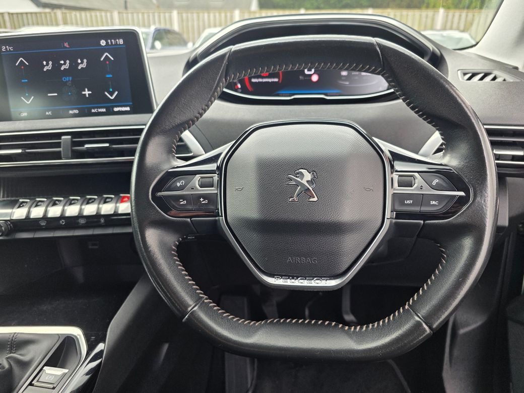 2021 Peugeot 5008