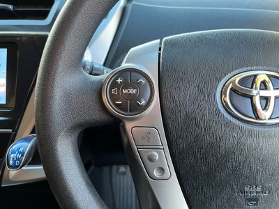 2019 Toyota Prius Alpha