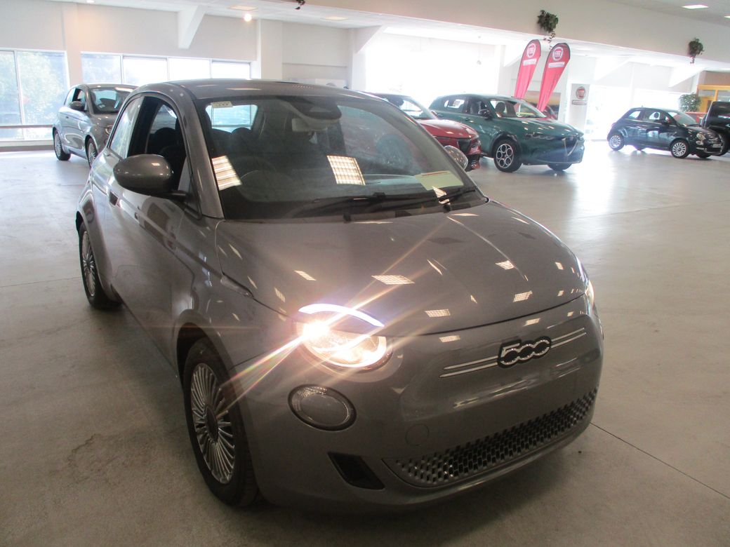 2025 Fiat 500e