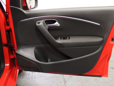 2017 Volkswagen Polo