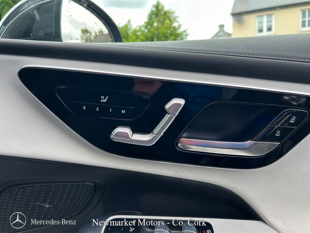 2025 Mercedes-Benz GLC Class