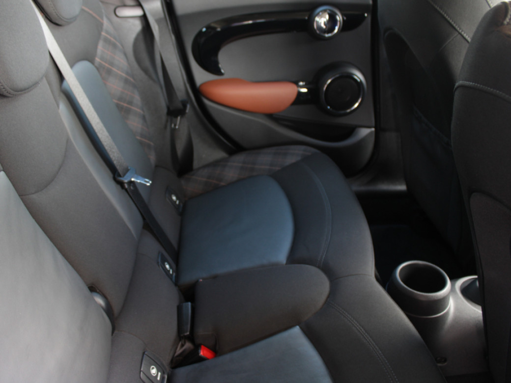 2016 Mini Cooper D