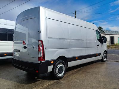 2022 Renault Master