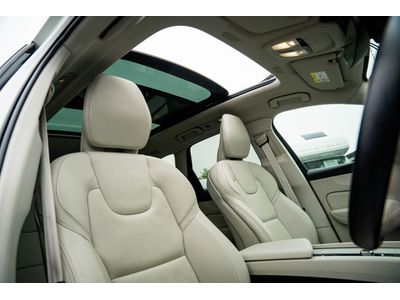 2022 Volvo XC60