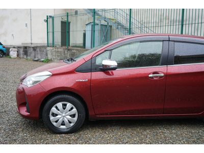 2017 Toyota Vitz