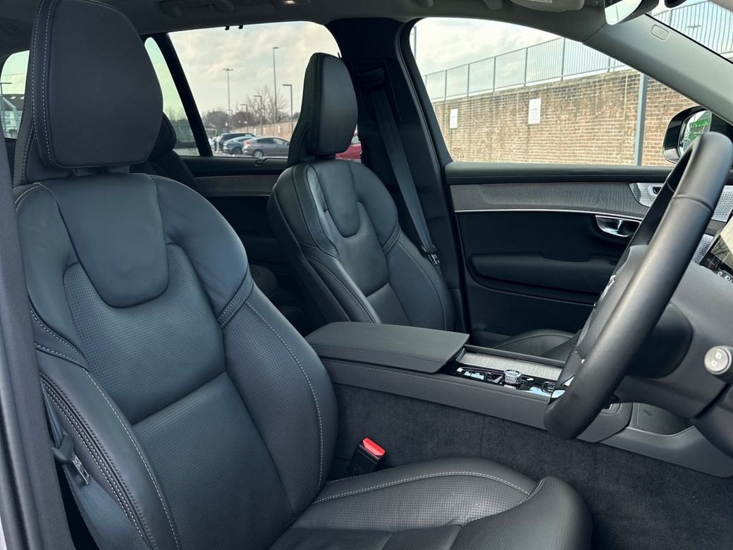 2025 Volvo XC90