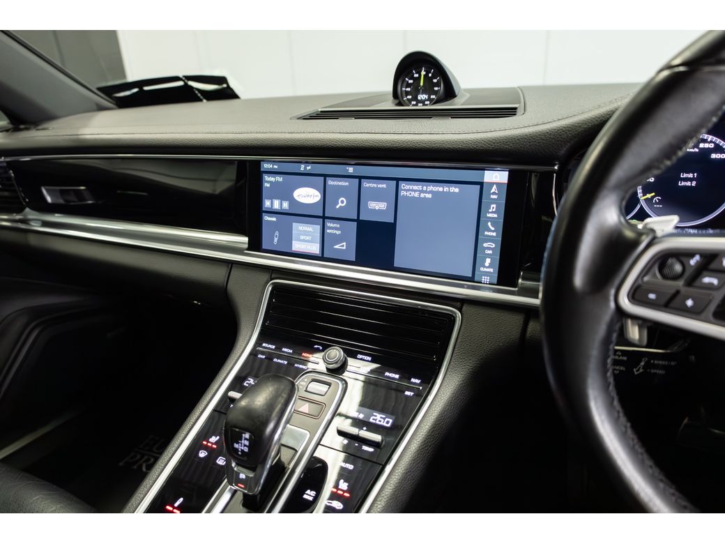 2018 Porsche Panamera