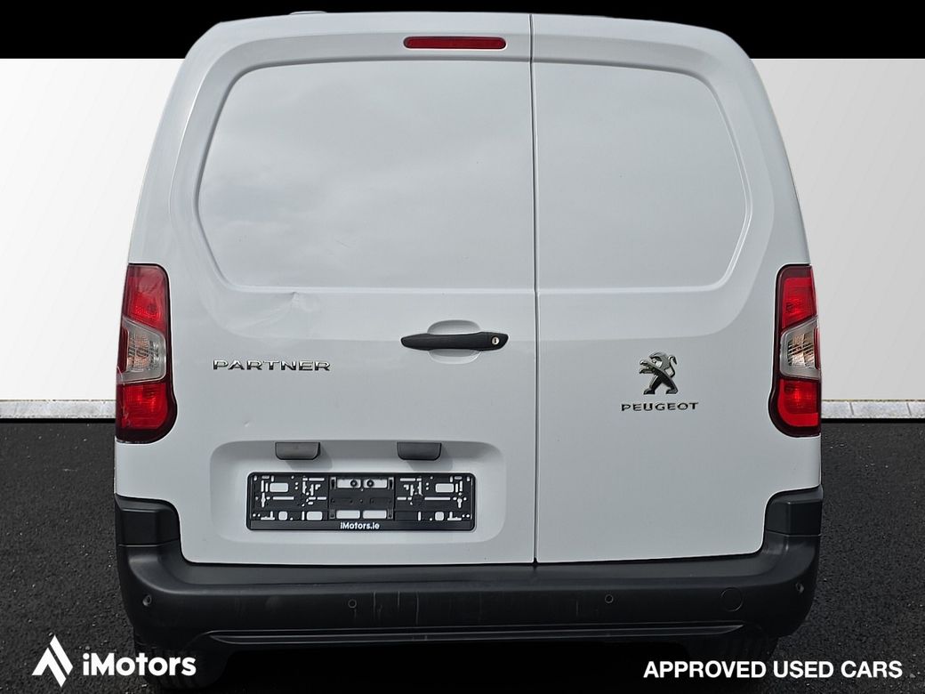 2023 Peugeot Partner