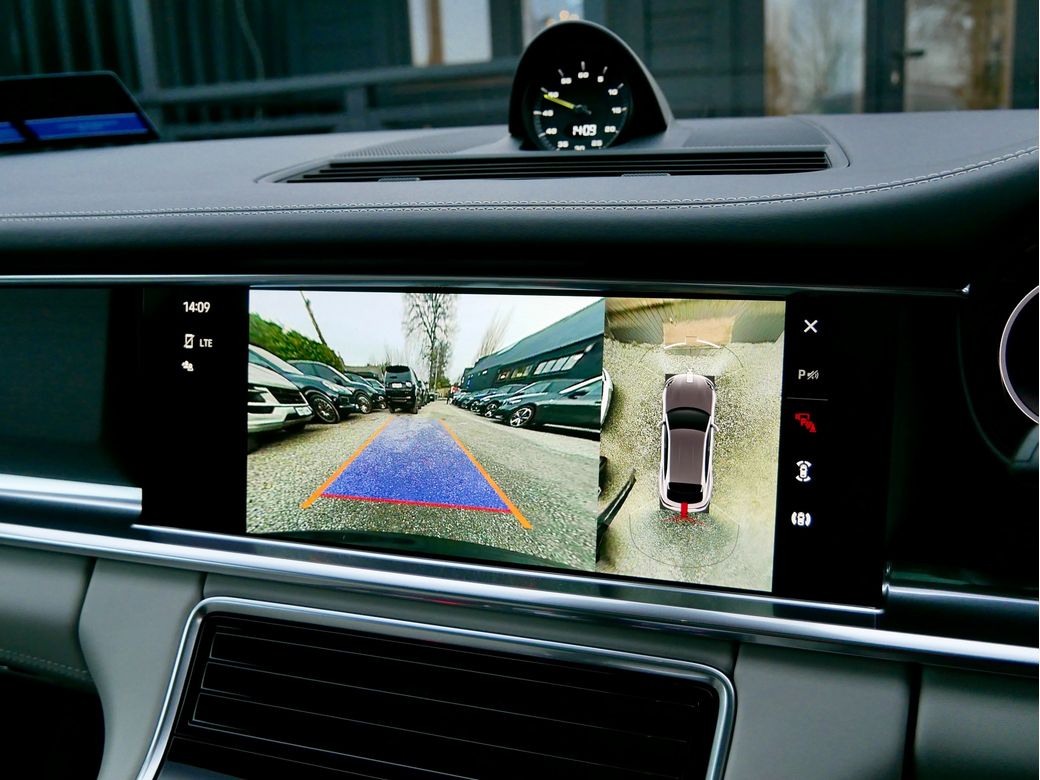 2023 Porsche Panamera