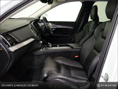 2022 Volvo XC90