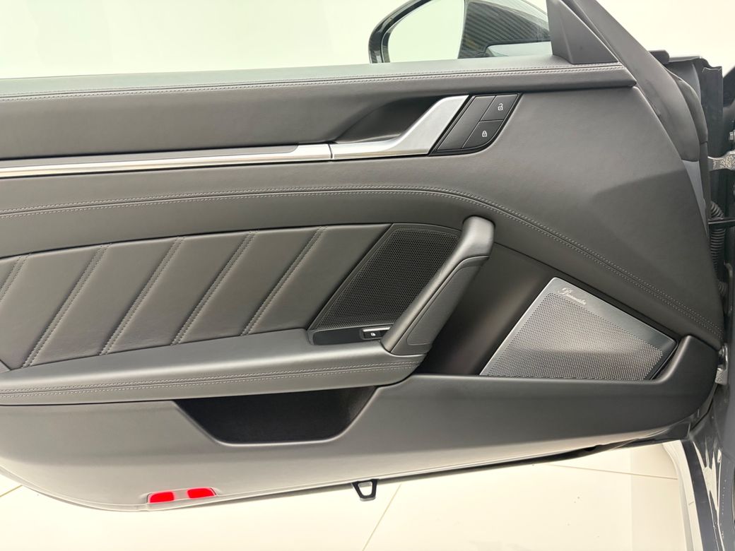 2023 Porsche 911