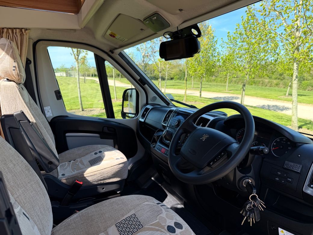 2014 ELDDIS MAJESTIC 175 R.H.D 