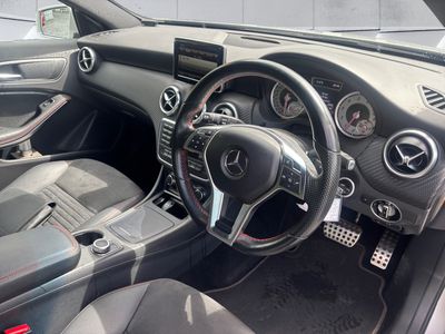 2015 Mercedes-Benz A 180
