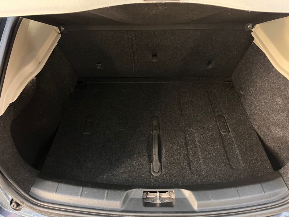 2017 Volvo V40