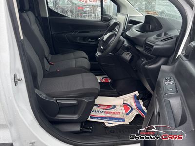 2022 Peugeot Partner