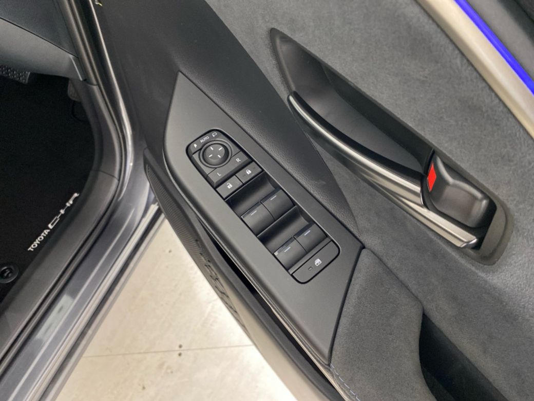 2025 Toyota C-HR