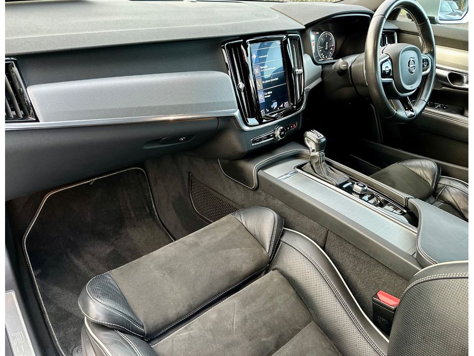 2018 Volvo S90