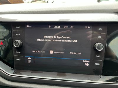 2019 Volkswagen Polo