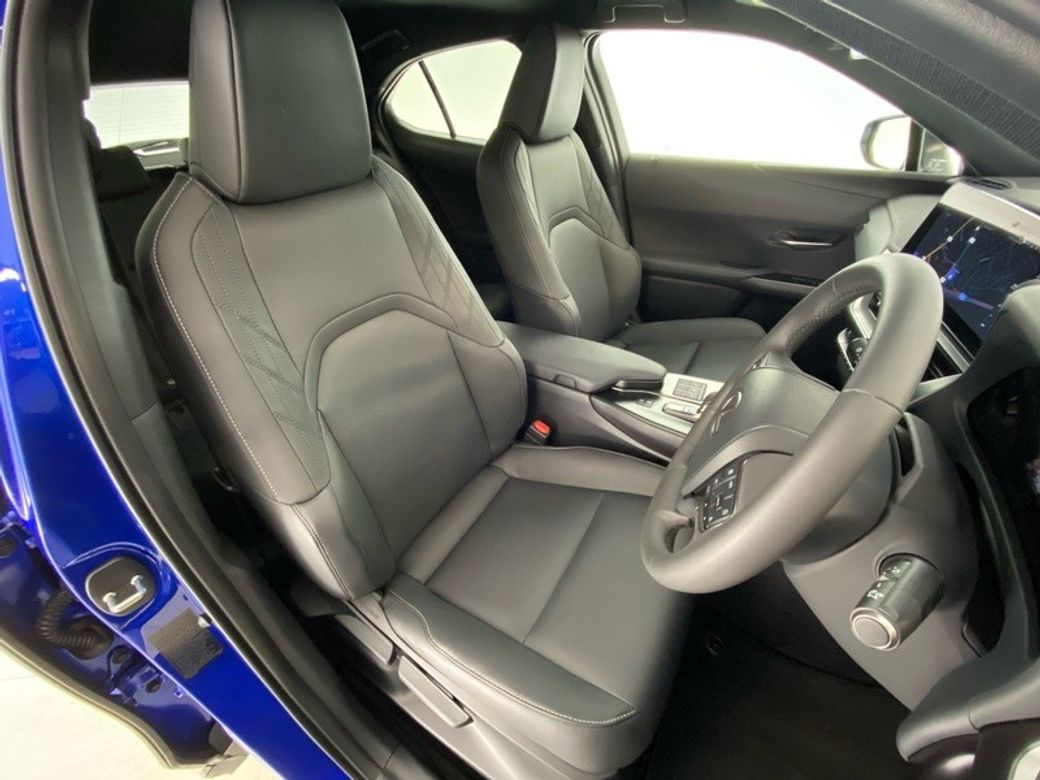 2025 Lexus UX 250H