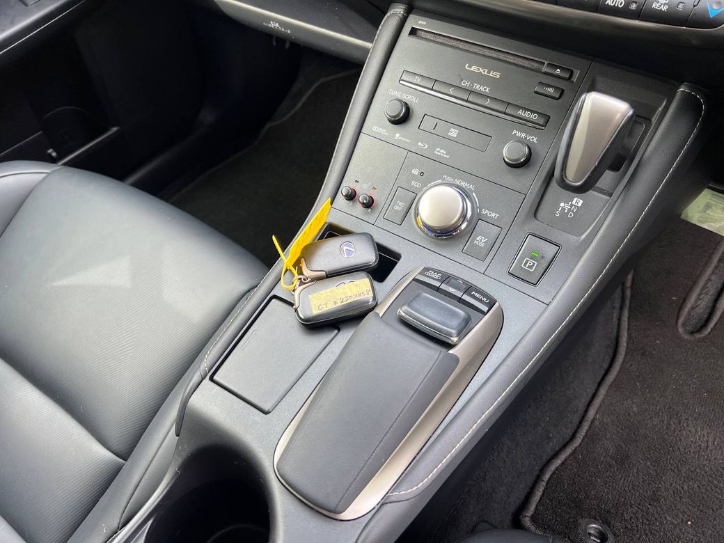 2017 Lexus CT 200h