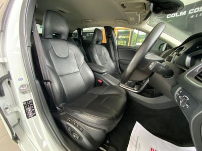 2015 Volvo V40