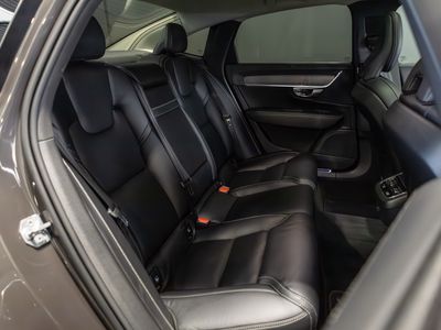 2021 Volvo S90