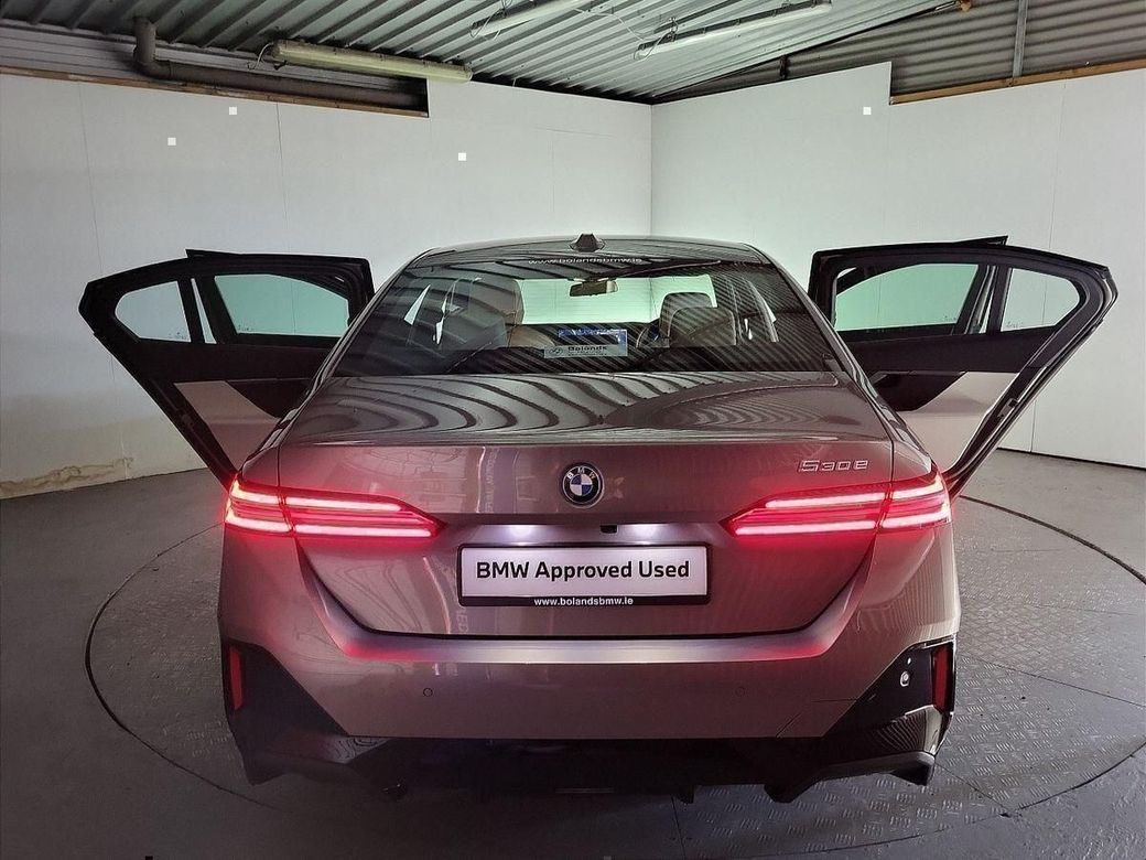 2024 BMW 5 Series