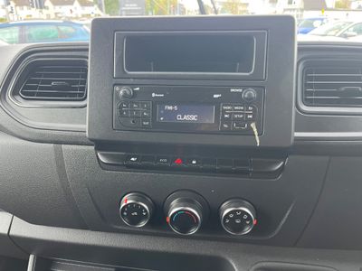 2022 Renault Master