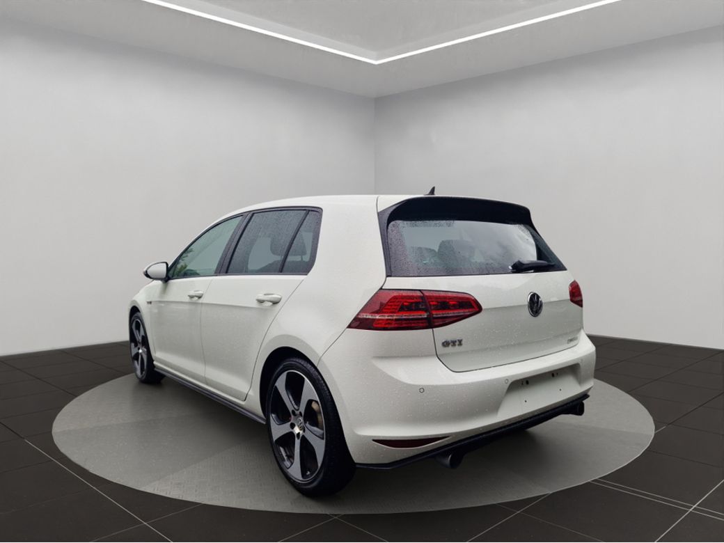 2016 Volkswagen Golf
