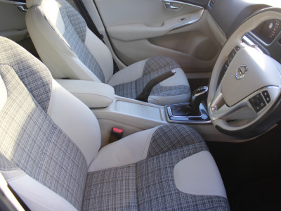 2018 Volvo V40