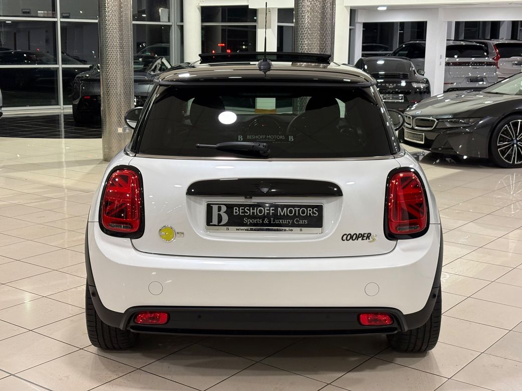 2024 Mini Hatch