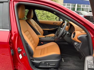 2021 Lexus IS 300h