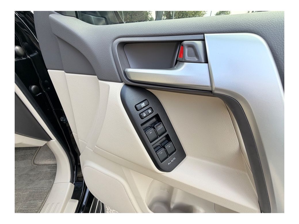 2023 Toyota Landcruiser