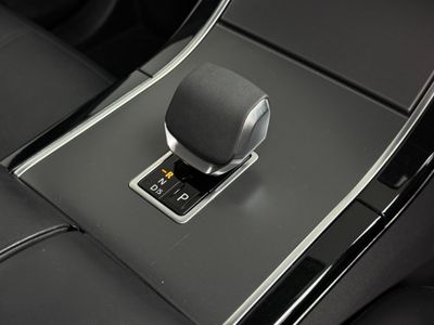 2024 Land Rover Range Rover Velar