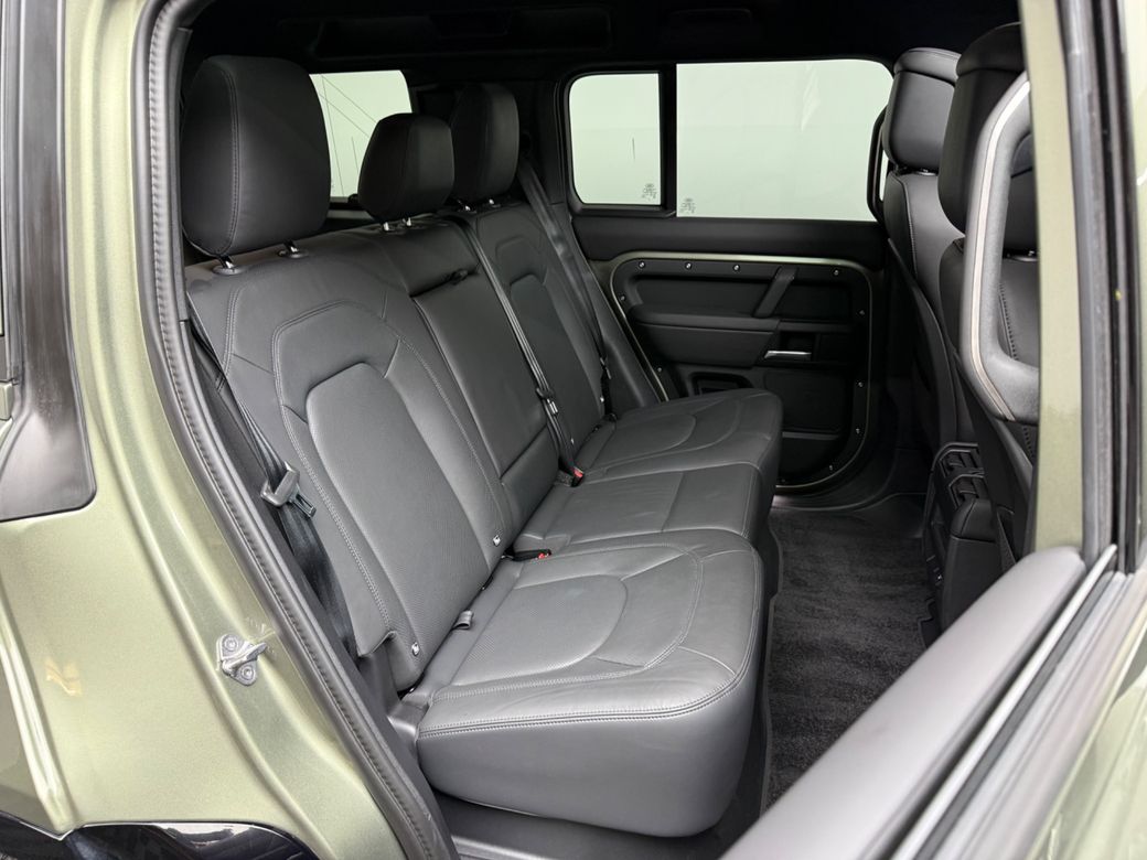2025 Land Rover Defender