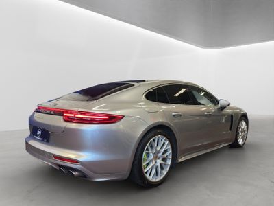 2018 Porsche Panamera