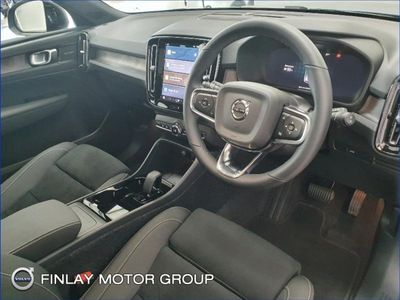 2025 Volvo Ex40