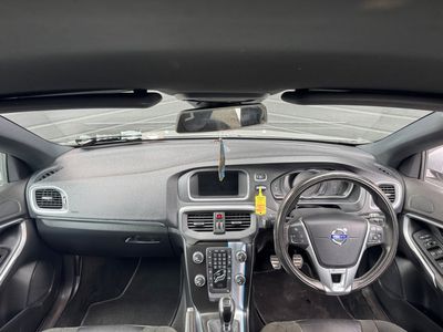 2016 Volvo V40