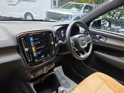 2021 Volvo XC40