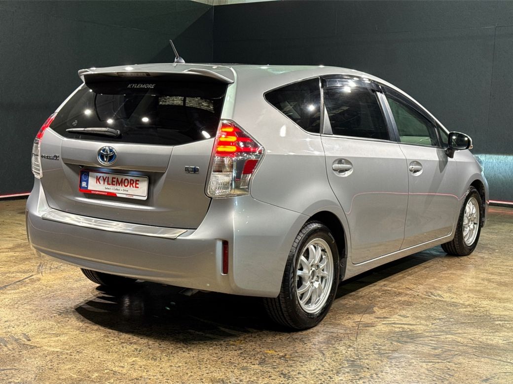 2020 Toyota Prius Alpha