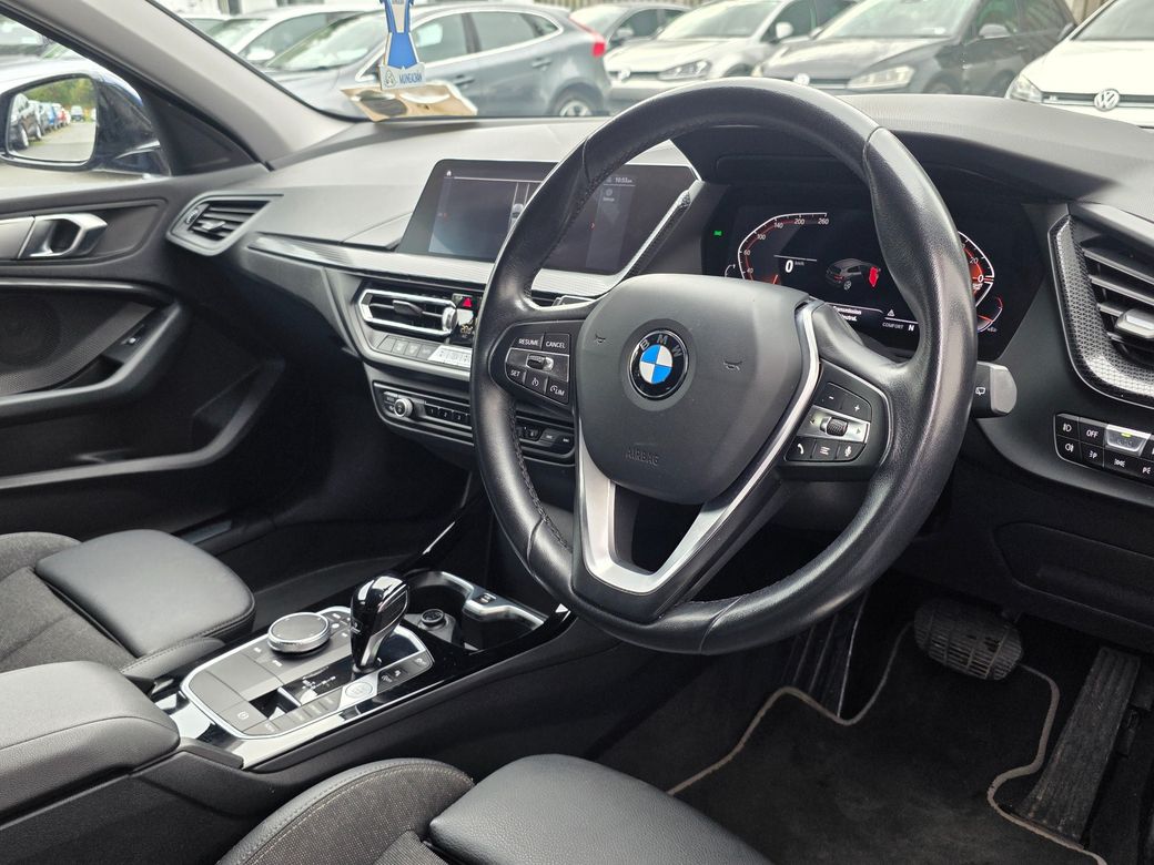 2022 BMW 1 Series