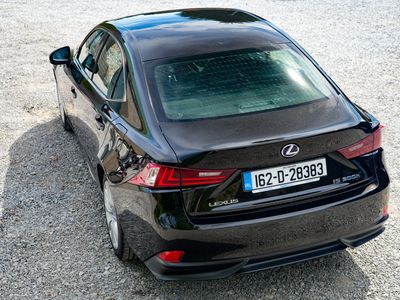2016 Lexus IS