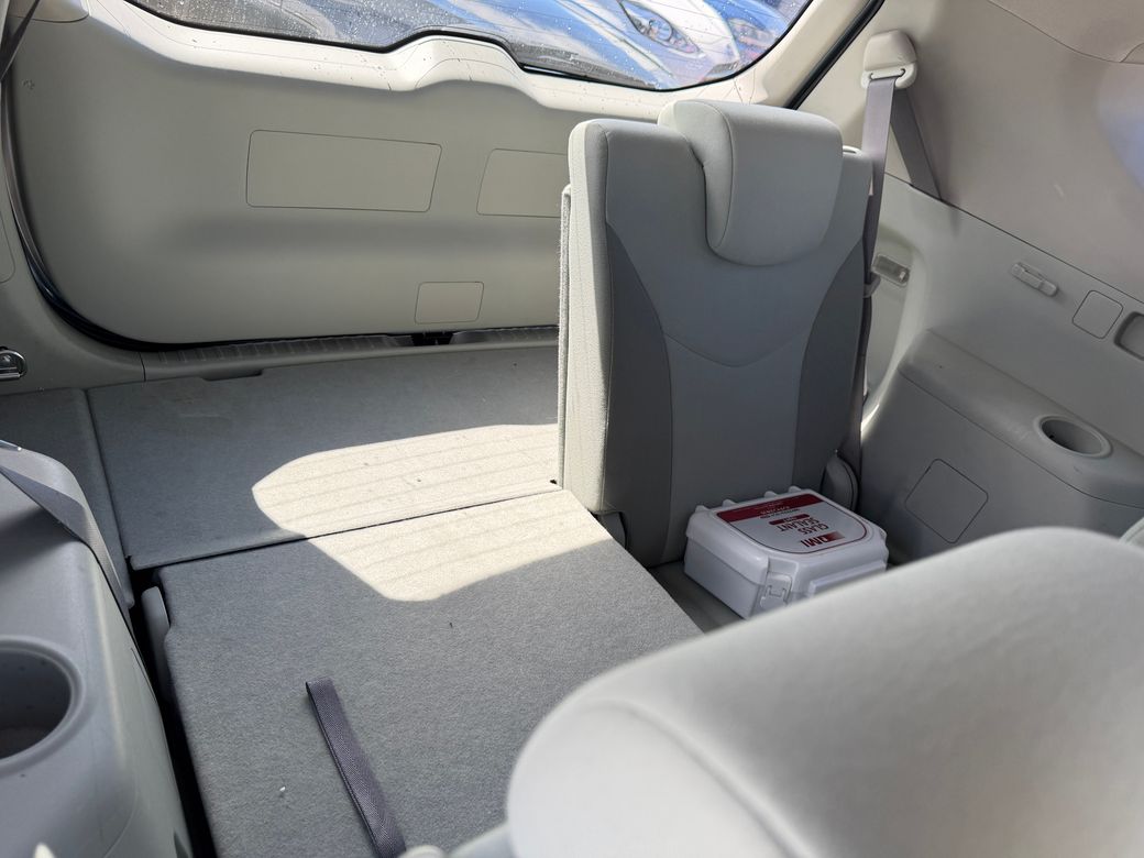 2013 Toyota Prius Alpha