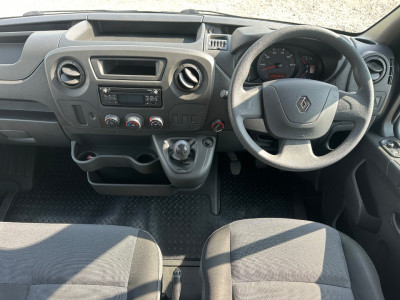 2022 Renault Master