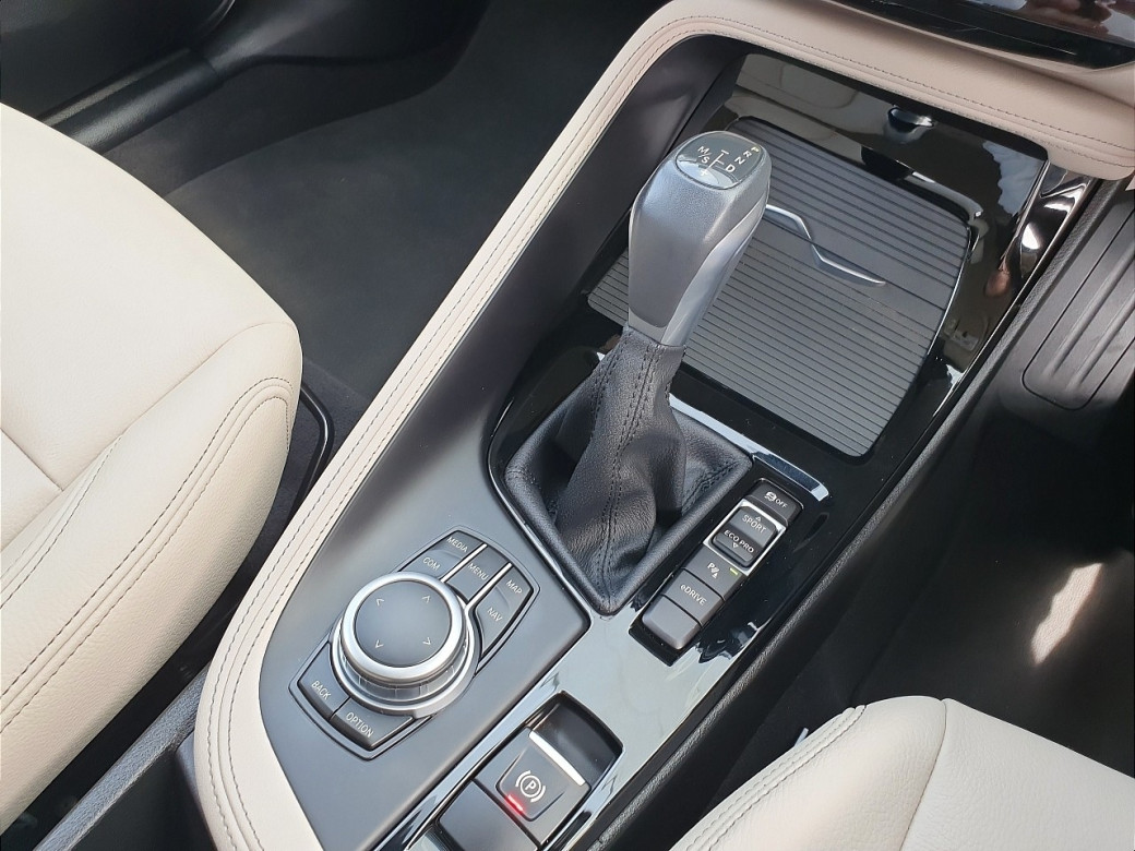2022 BMW X1