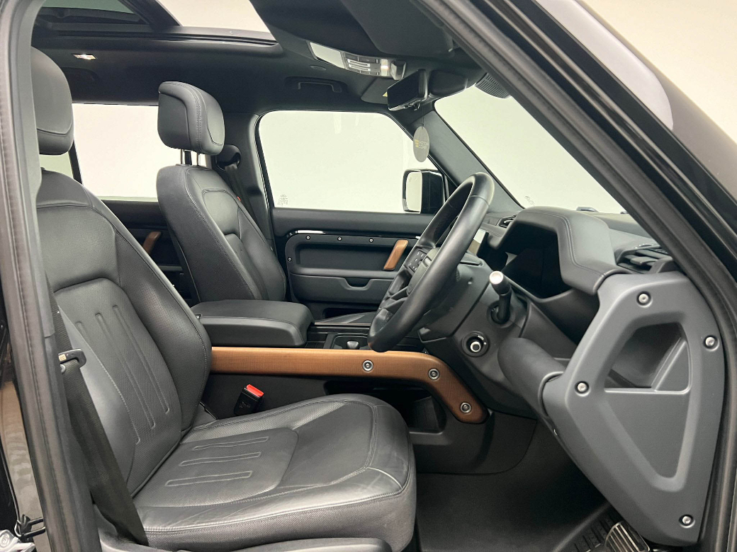 2023 Land Rover Defender